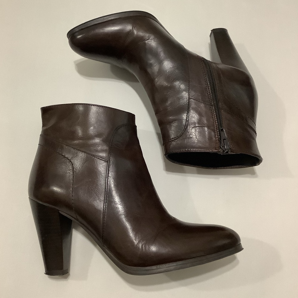 GENUINE LEATHER Chocolate Brown High Heel Dark Booties - Size 38